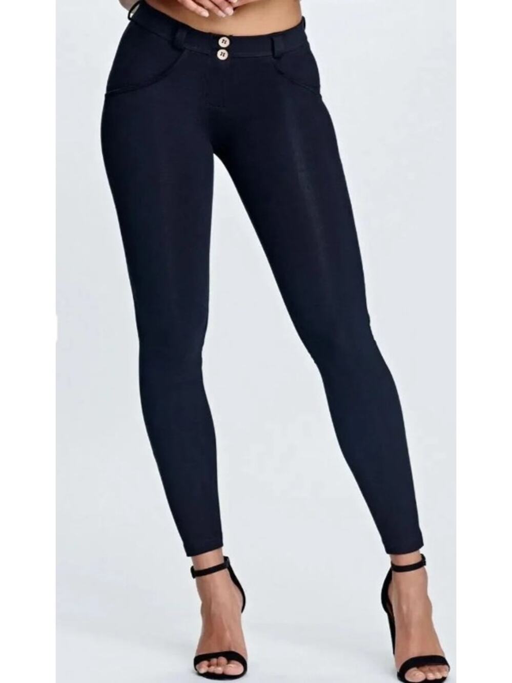 NWT Freddy WR.UP Fashion Mid-Rise Legging Pants, Black, Size 8